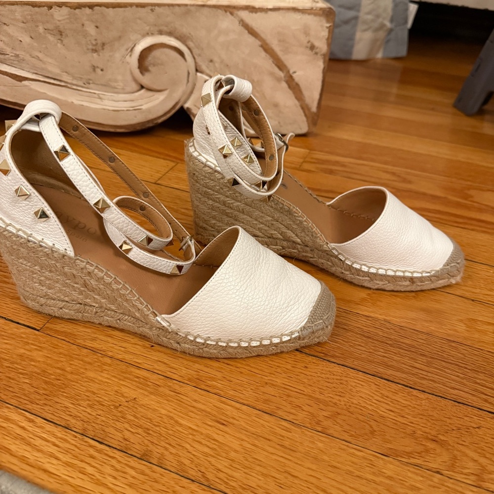 Maypol Leather Studded Wedge Espadrille. Made in Spain. White. Size 40. NWOT - Picture 2 of 8